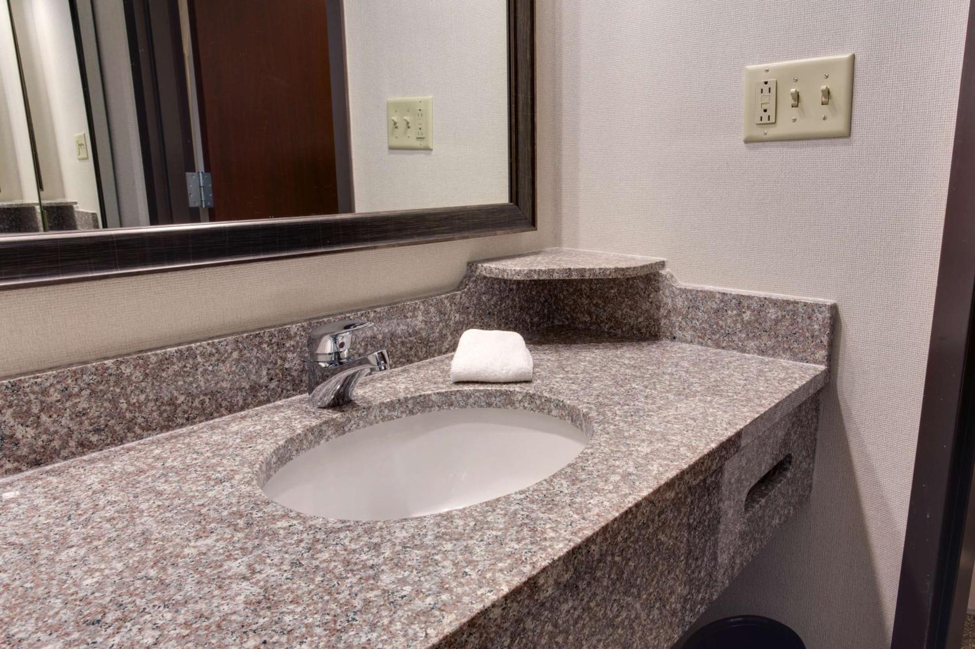 Drury Inn & Suites Nashville Airport Экстерьер фото